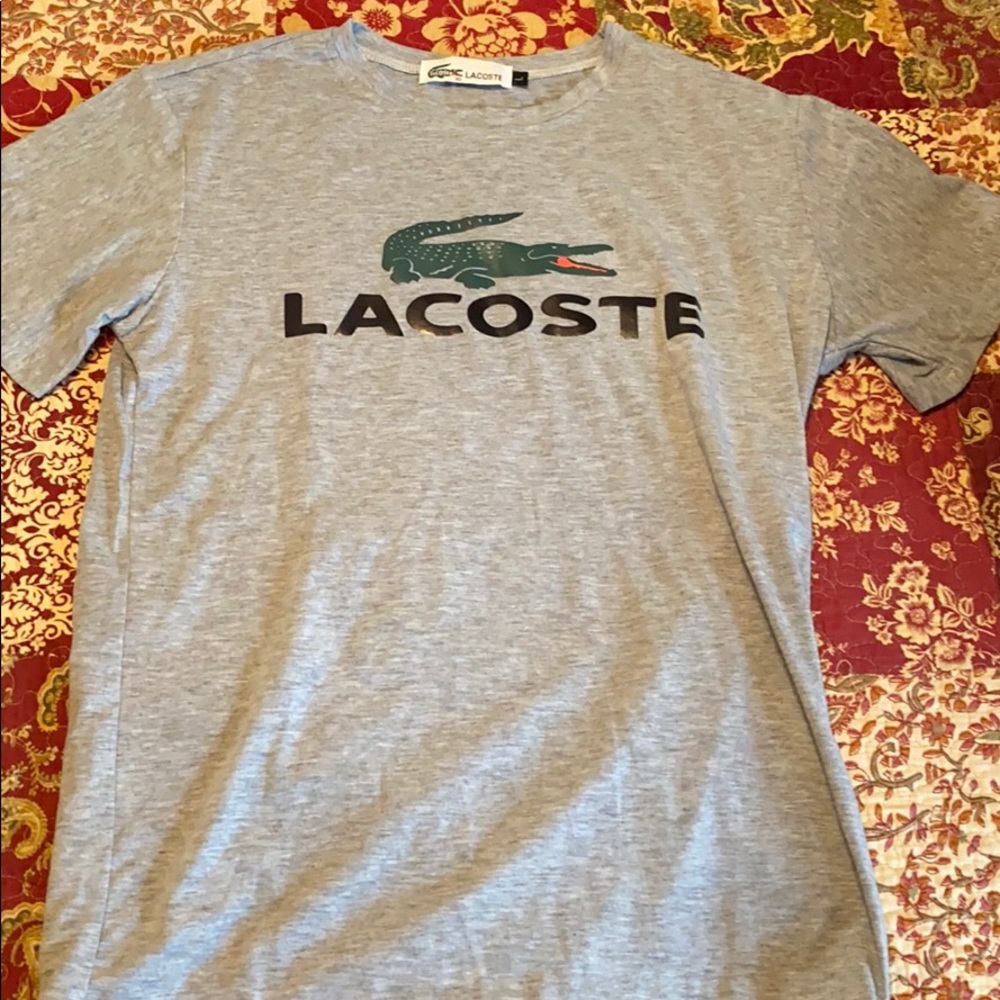 Like new Lacoste tee